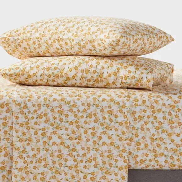 Room Essentials Easy Care Cotton Sateen Yellow Floral Design Full 4 Pc Sheet Set - Picture 1 of 7